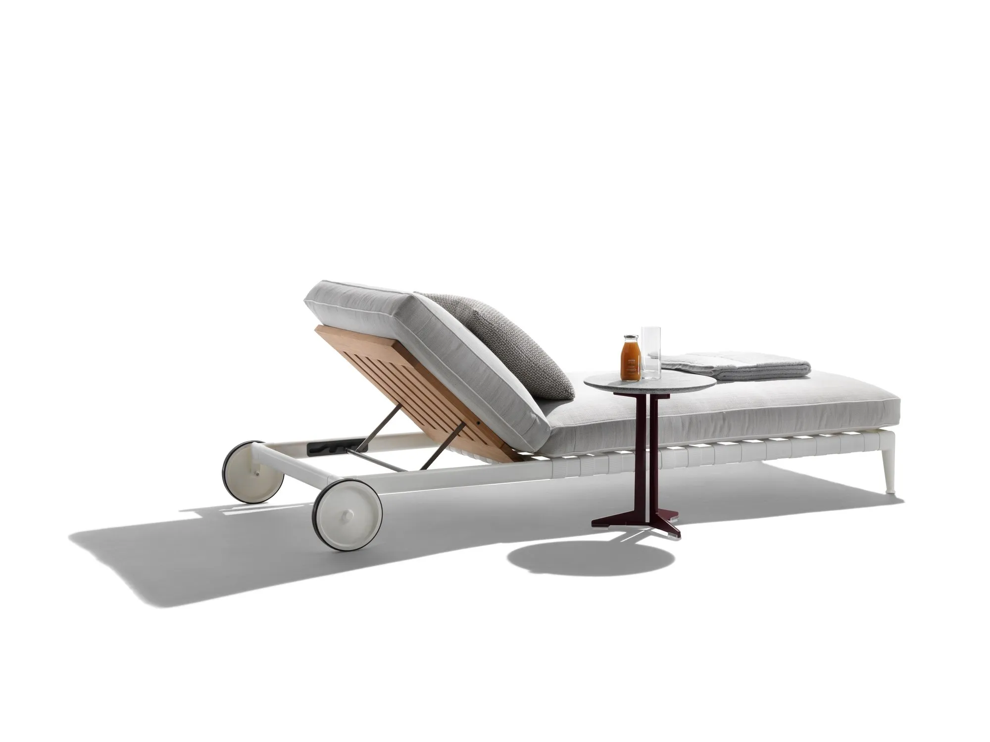 Atlante Daybed Outdoor – Flexform at Mesmetric