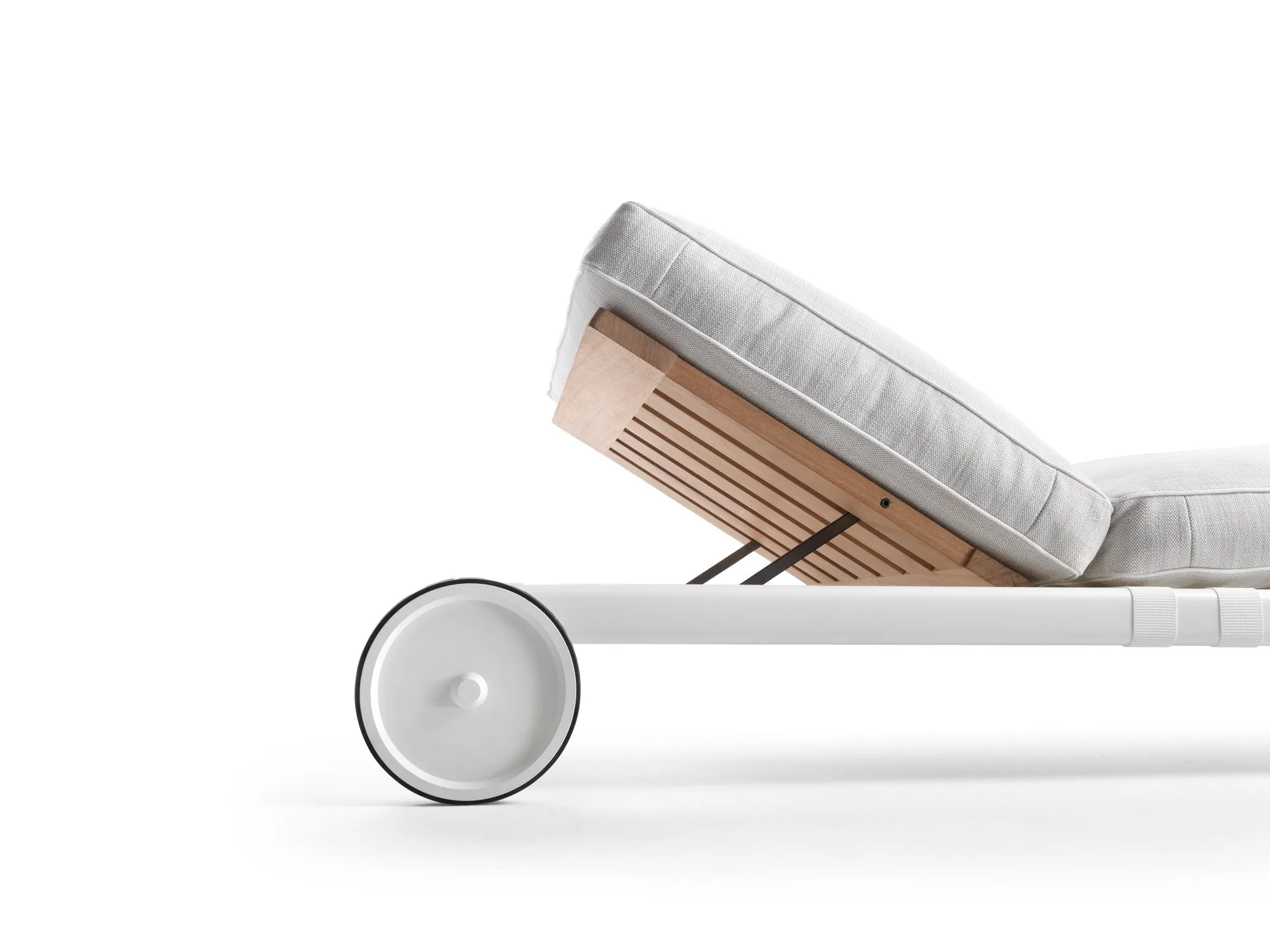 Atlante Daybed Outdoor – Flexform at Mesmetric