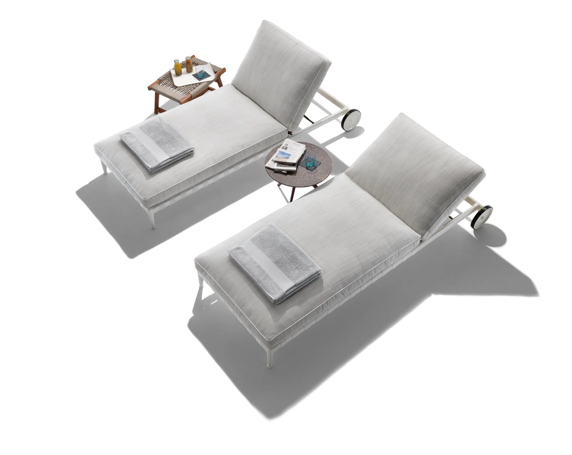 Atlante Daybed Outdoor – Flexform at Mesmetric