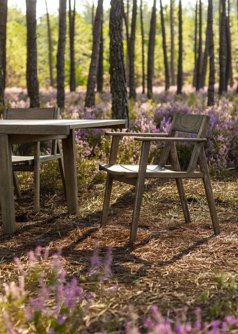 580 98.6°F Outdoor Dining Table – De La Espada at Mesmetric