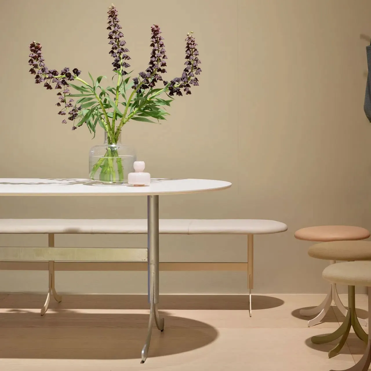Atlas upholstered - Swedese w Mesmetric
