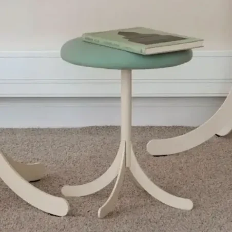 Atlas upholstered