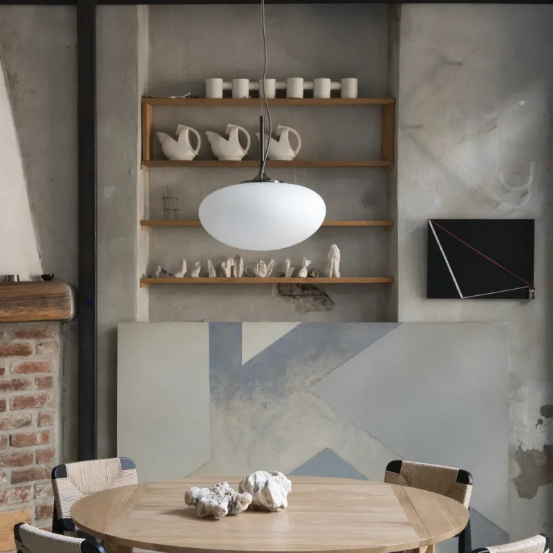 B-table pivoting round / square - Gubi.dk w Mesmetric