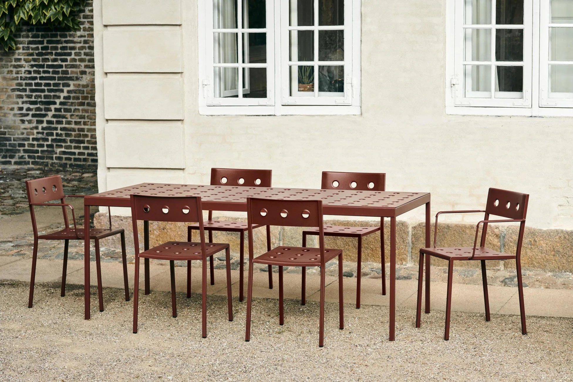 Balcony Table Outdoor – Hay at Mesmetric