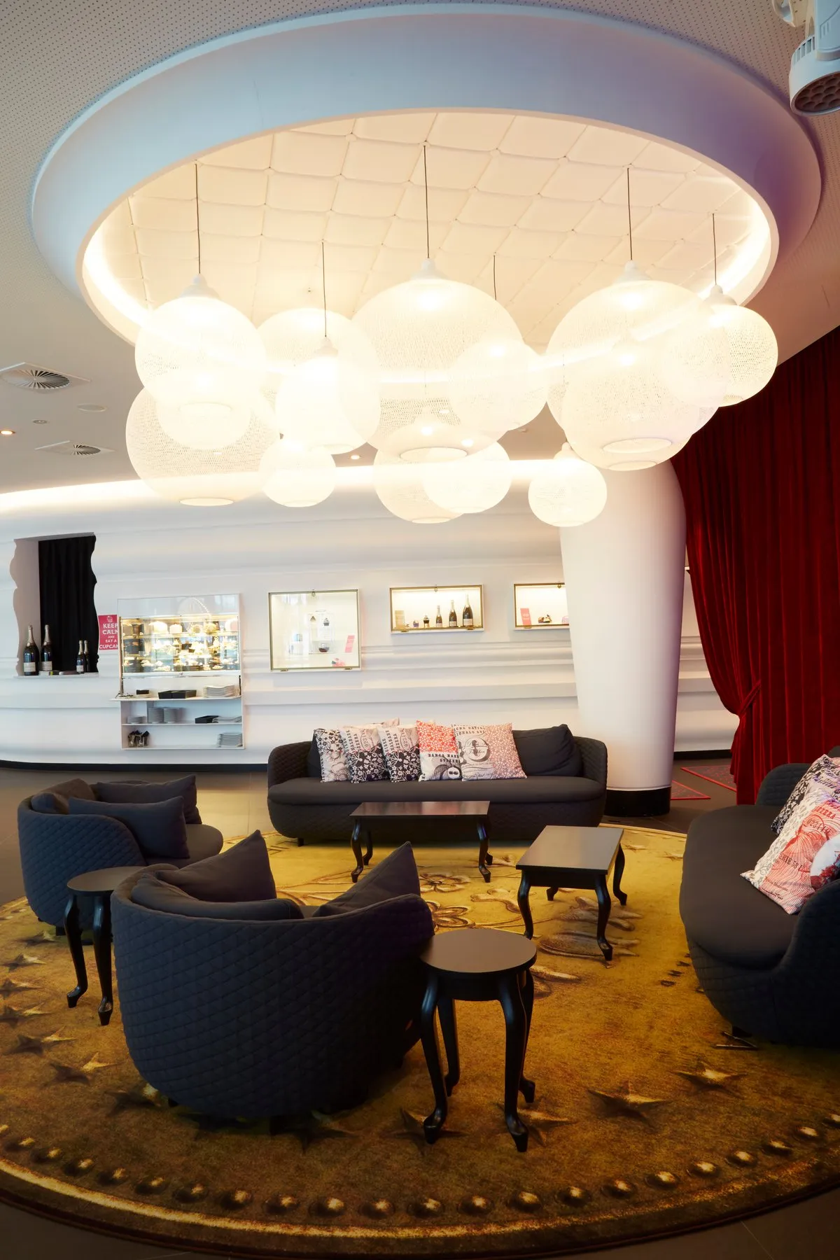 Bart sofa – Moooi at Mesmetric
