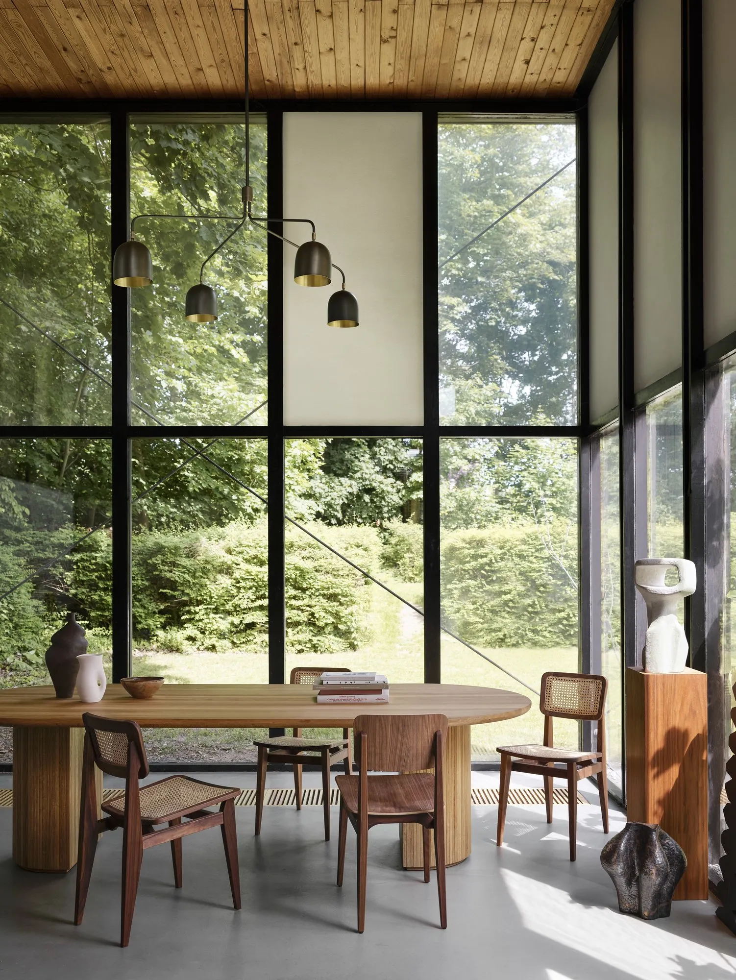 C-chair dining