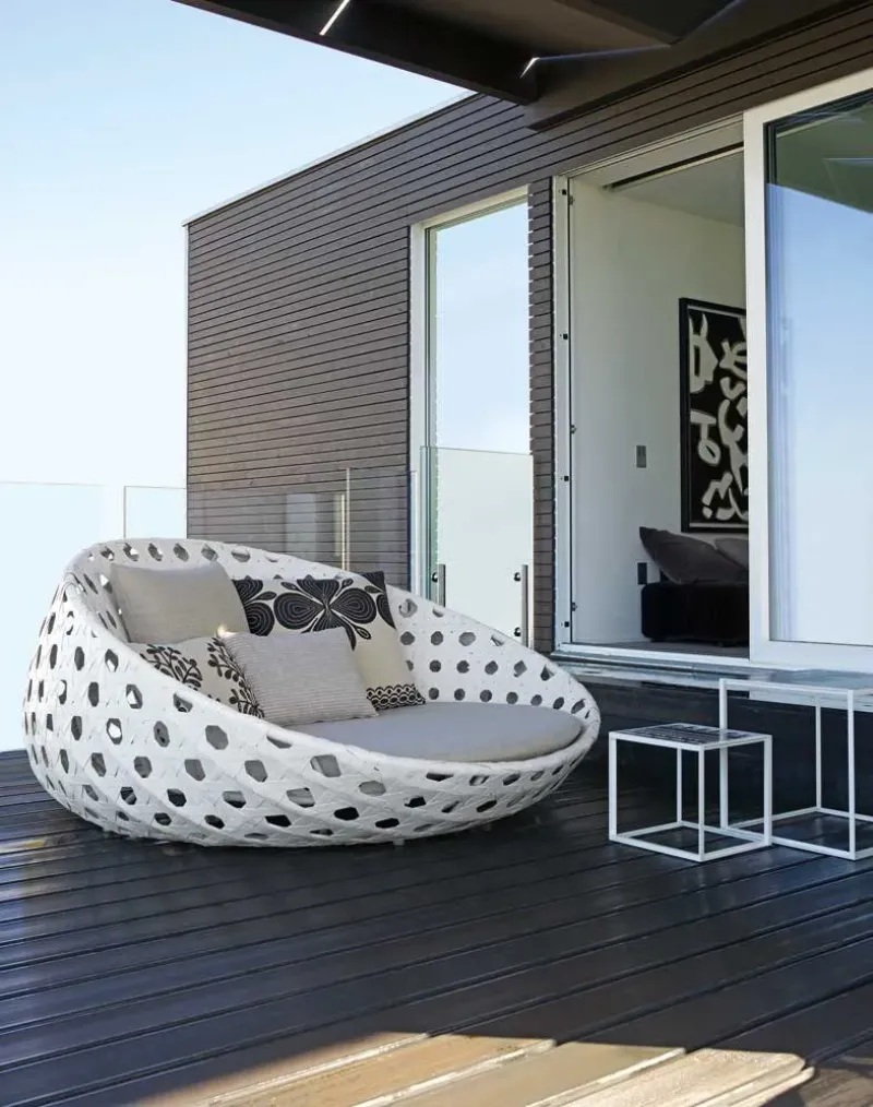 Canasta – B&B Italia Outdoor at Mesmetric