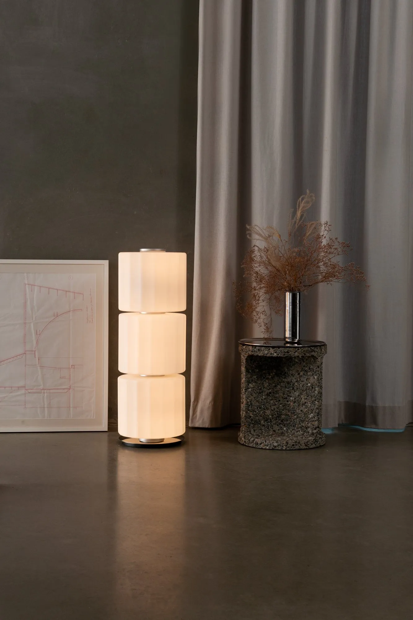 Column Floor - A-n-d w Mesmetric