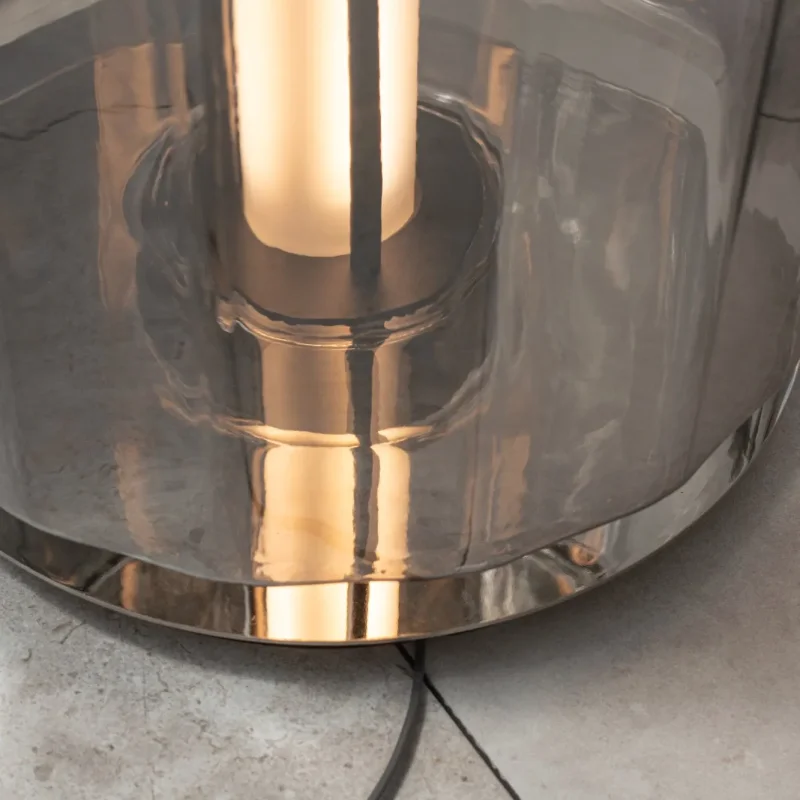 Column Floor - A-n-d w Mesmetric