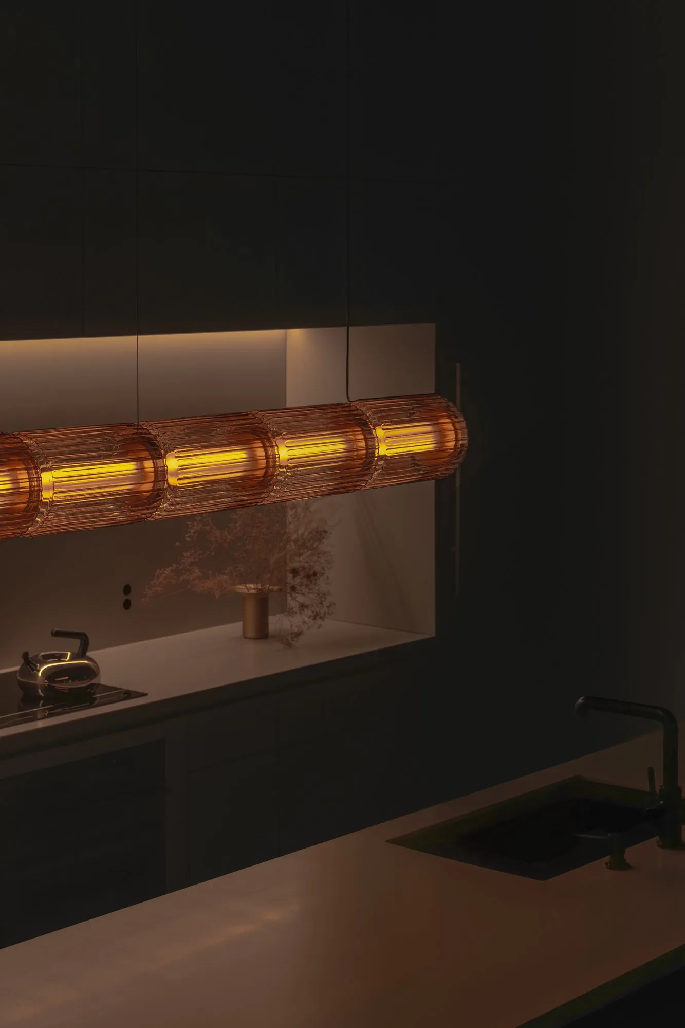 Column Horizontal - A-n-d w Mesmetric