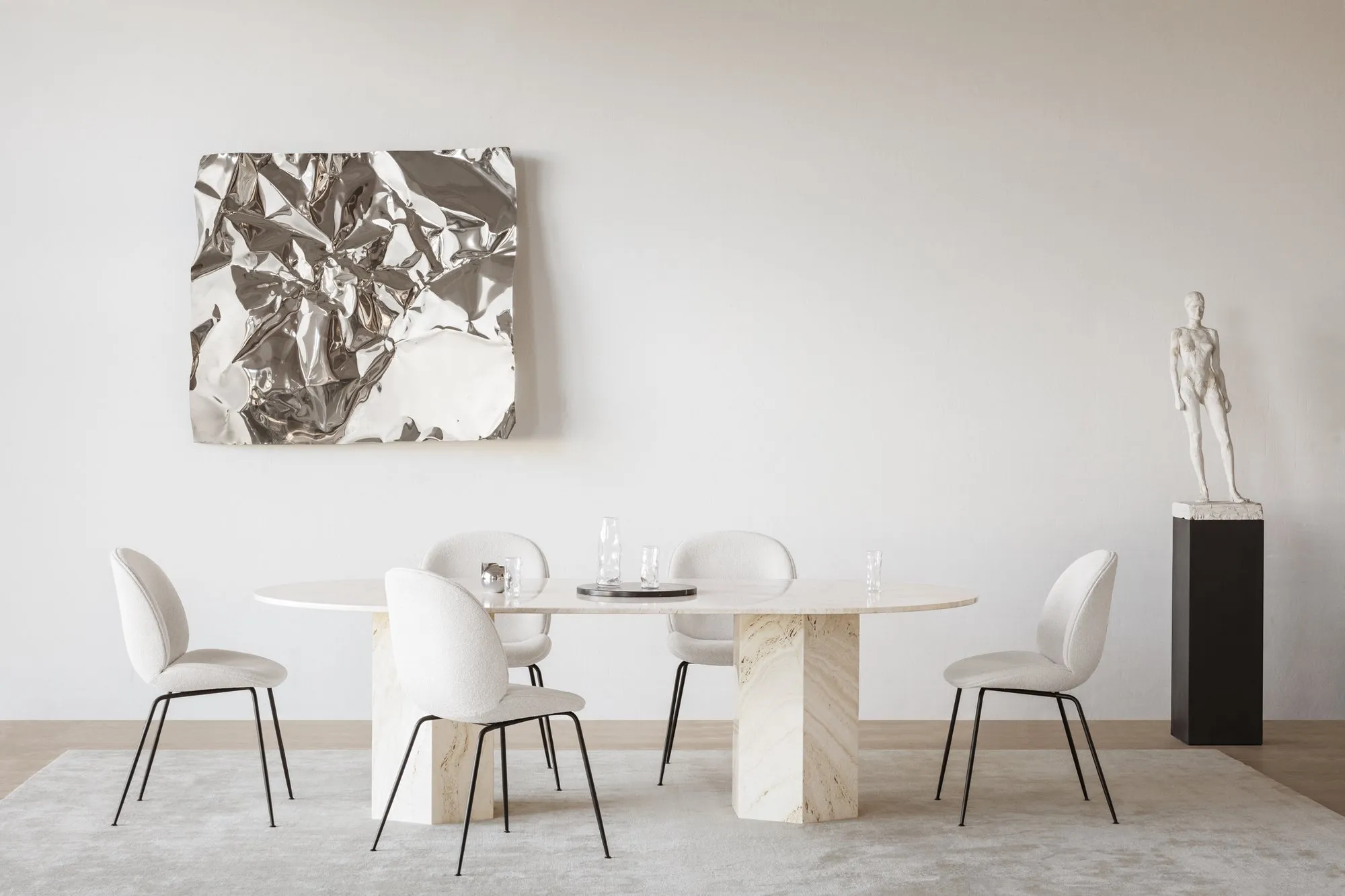 Epic dining table travertine - Gubi.dk w Mesmetric