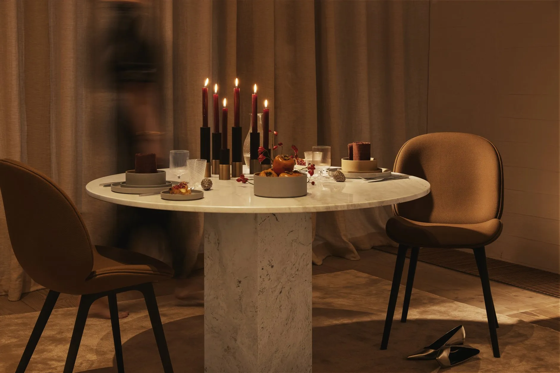 Epic dining table travertine - Gubi.dk w Mesmetric