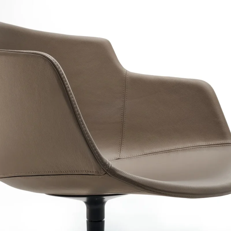 Flow Slim Leather Central Leg – MDF Italia at Mesmetric