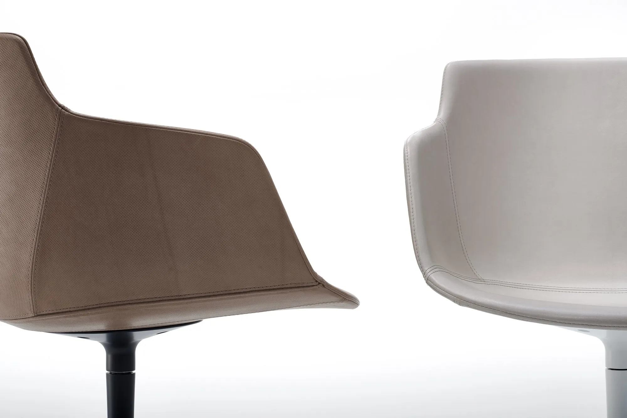 Flow Slim Leather Central Leg – MDF Italia at Mesmetric