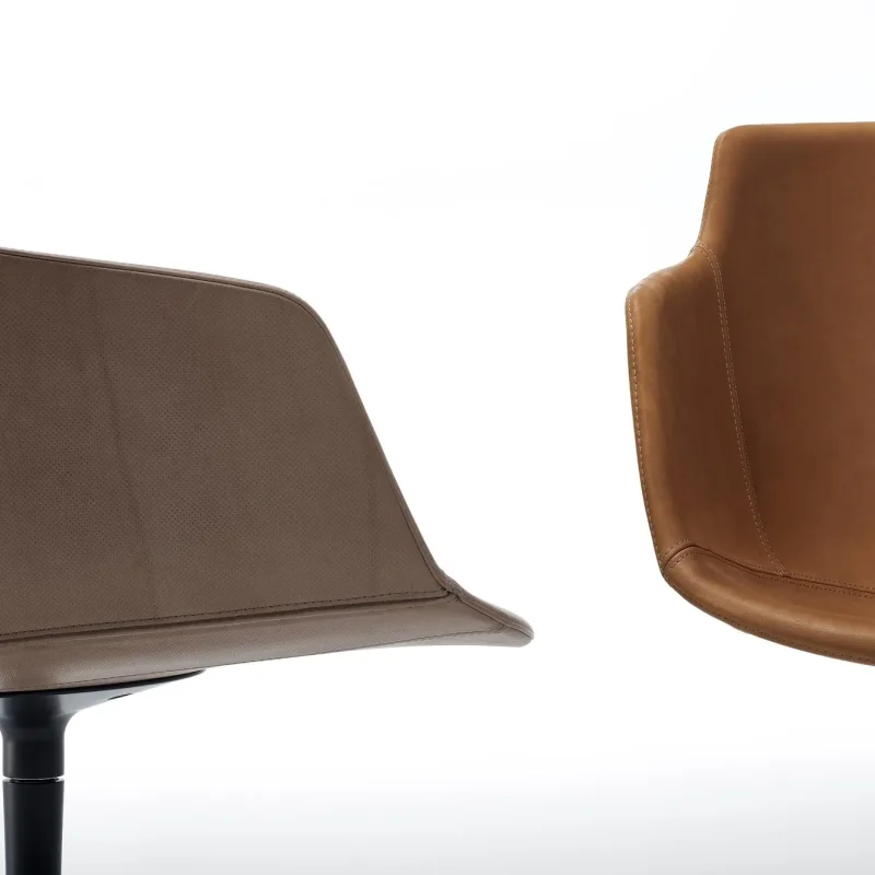 Flow Slim Leather Central Leg – MDF Italia at Mesmetric