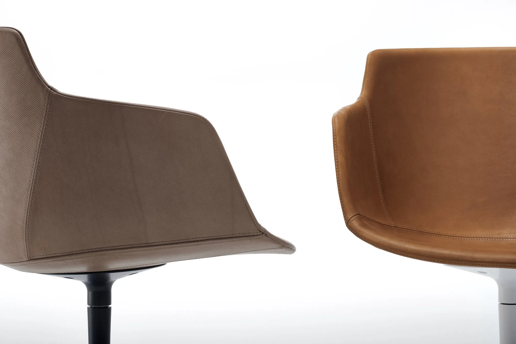 Flow Slim Leather Central Leg – MDF Italia at Mesmetric