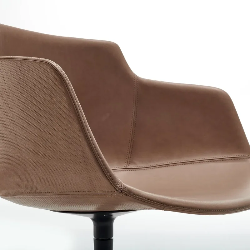 Flow Slim Leather Central Leg – MDF Italia at Mesmetric