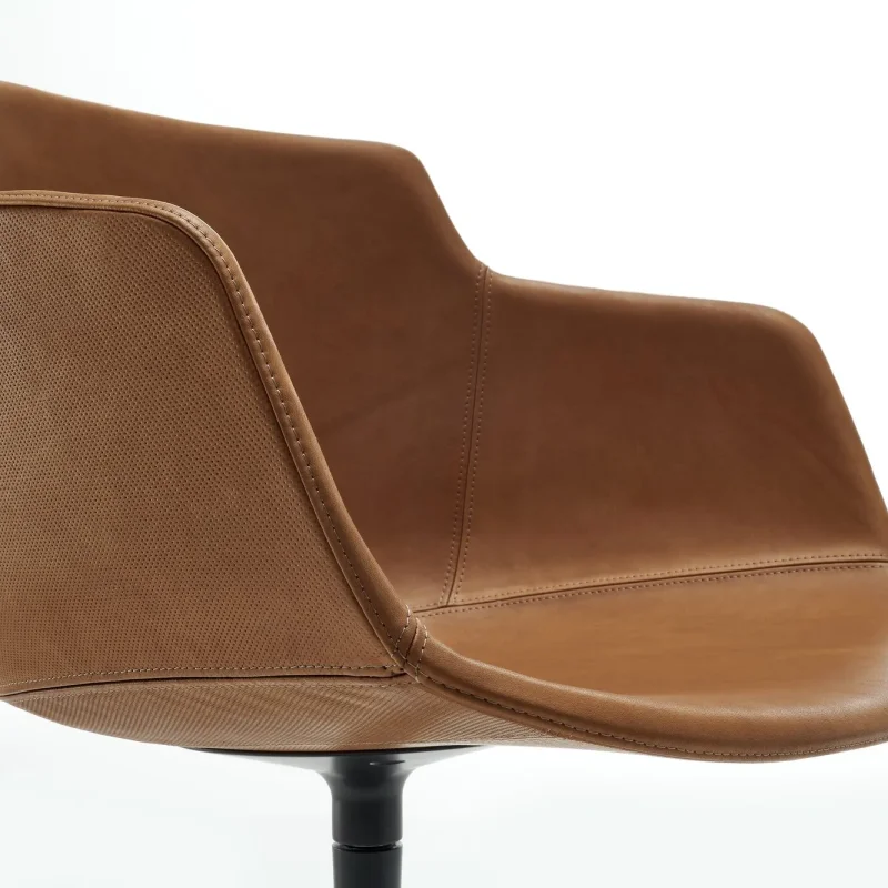 Flow Slim Leather Central Leg – MDF Italia at Mesmetric