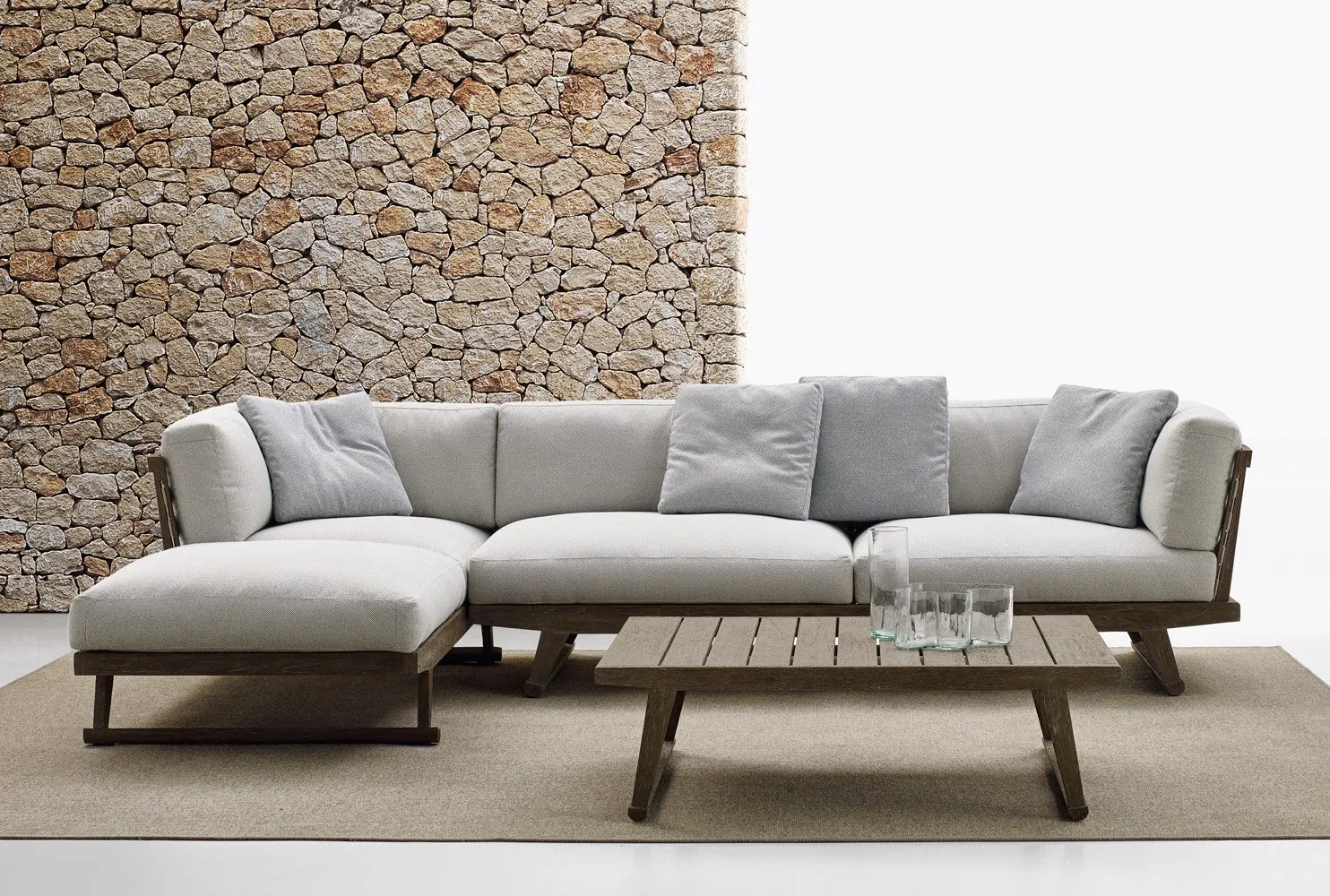 Gio Outdoor