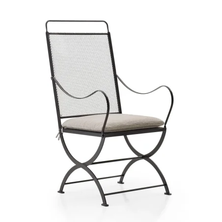 Nonaro chair with arms outdoor – Azucena at Mesmetric