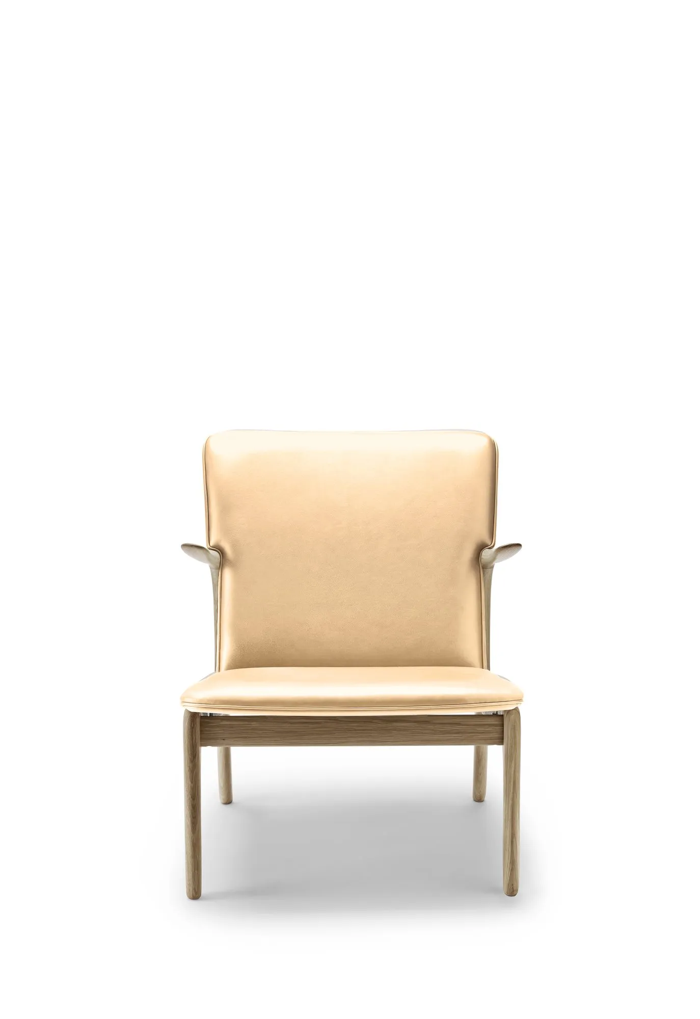 OW124 Beak Chair - Carl Hansen w Mesmetric