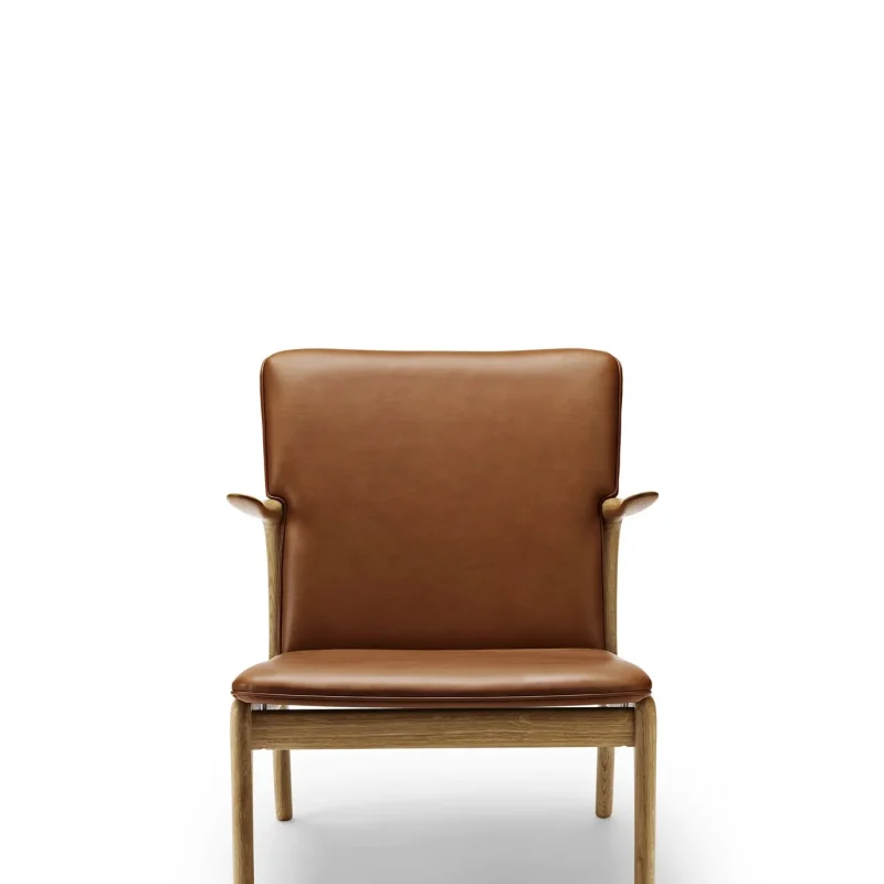 OW124 Beak Chair - Carl Hansen w Mesmetric