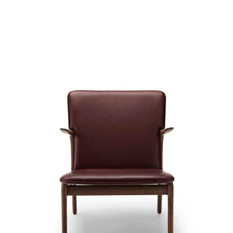 OW124 Beak Chair - Carl Hansen w Mesmetric