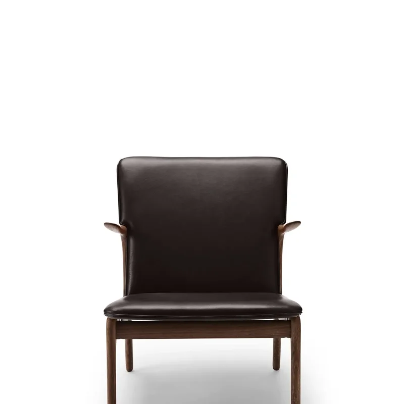 OW124 Beak Chair - Carl Hansen w Mesmetric