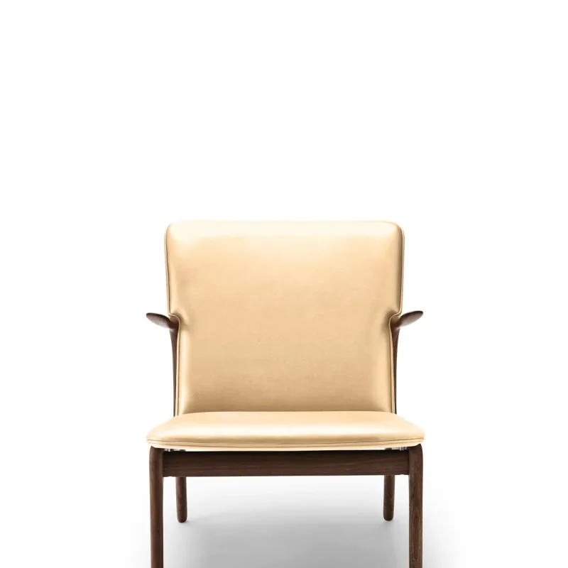 OW124 Beak Chair - Carl Hansen w Mesmetric