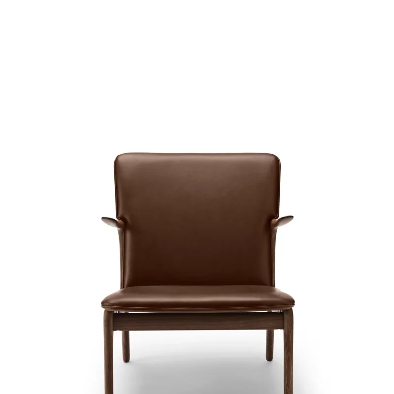 OW124 Beak Chair - Carl Hansen w Mesmetric