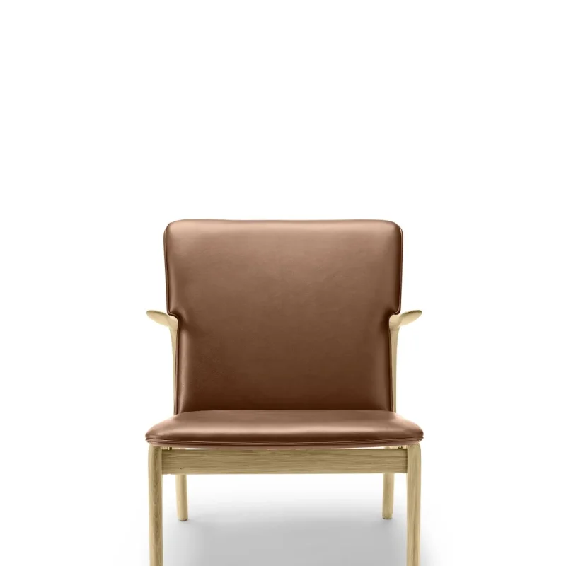OW124 Beak Chair - Carl Hansen w Mesmetric