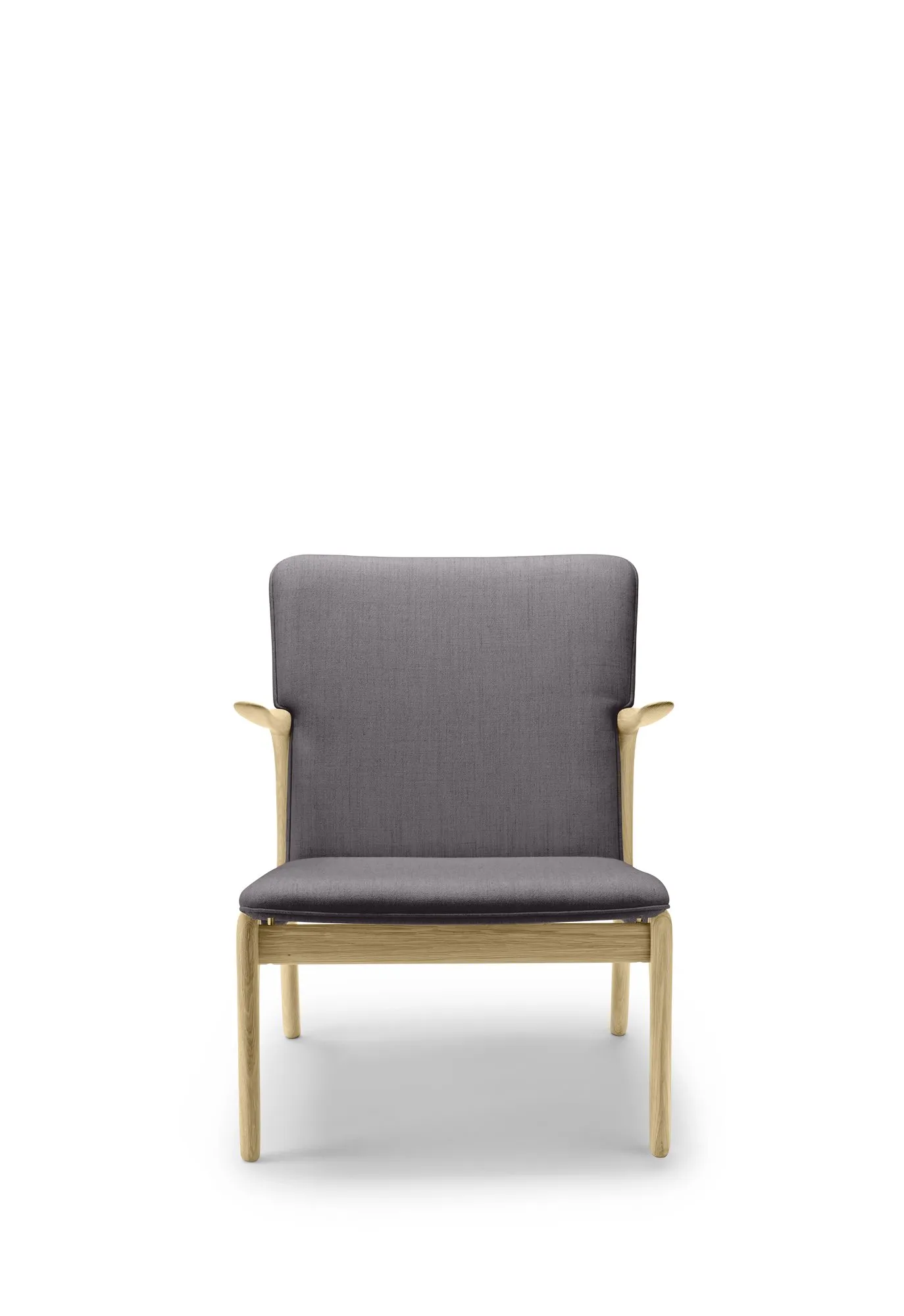 OW124 Beak Chair - Carl Hansen w Mesmetric