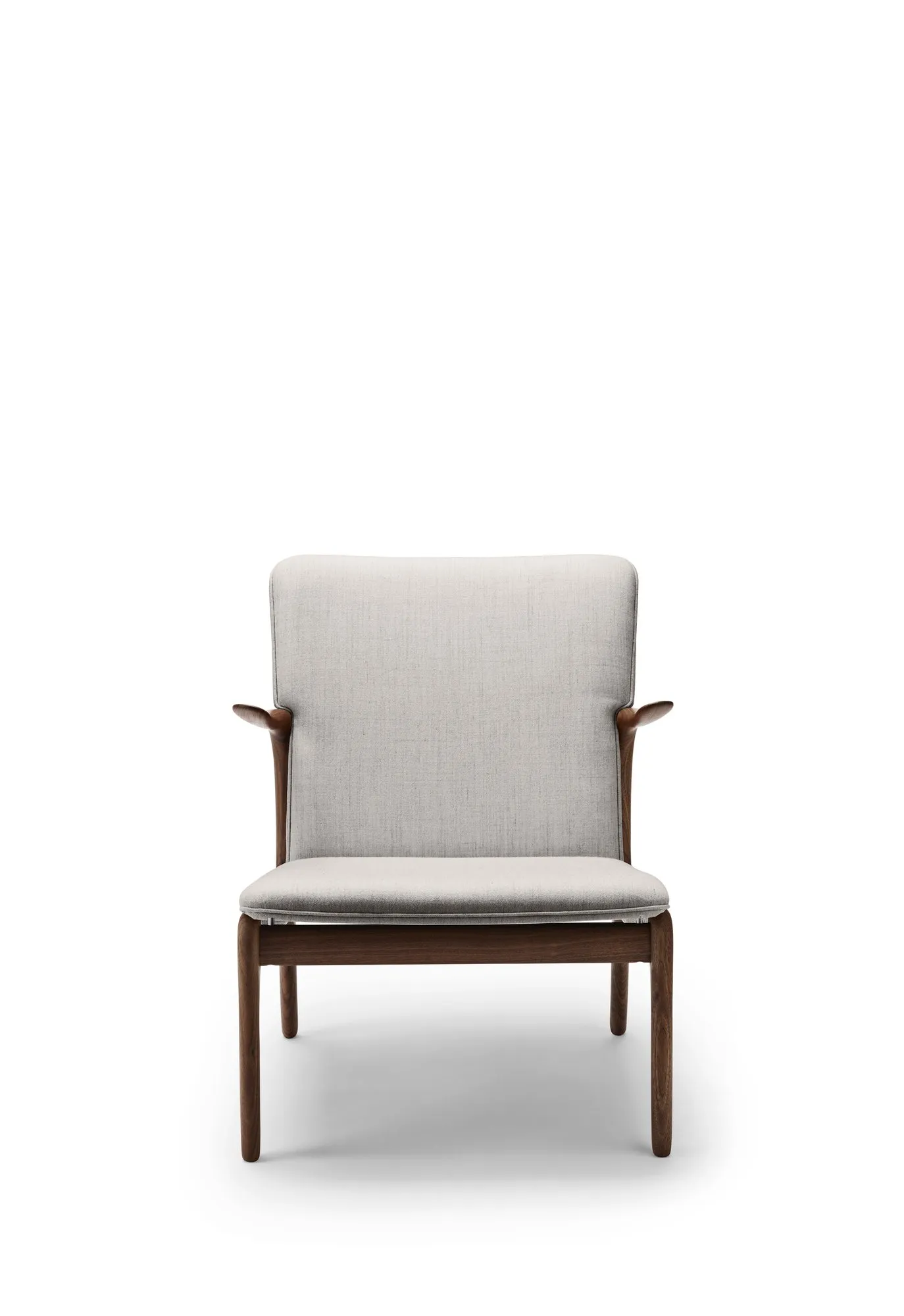 OW124 Beak Chair - Carl Hansen w Mesmetric