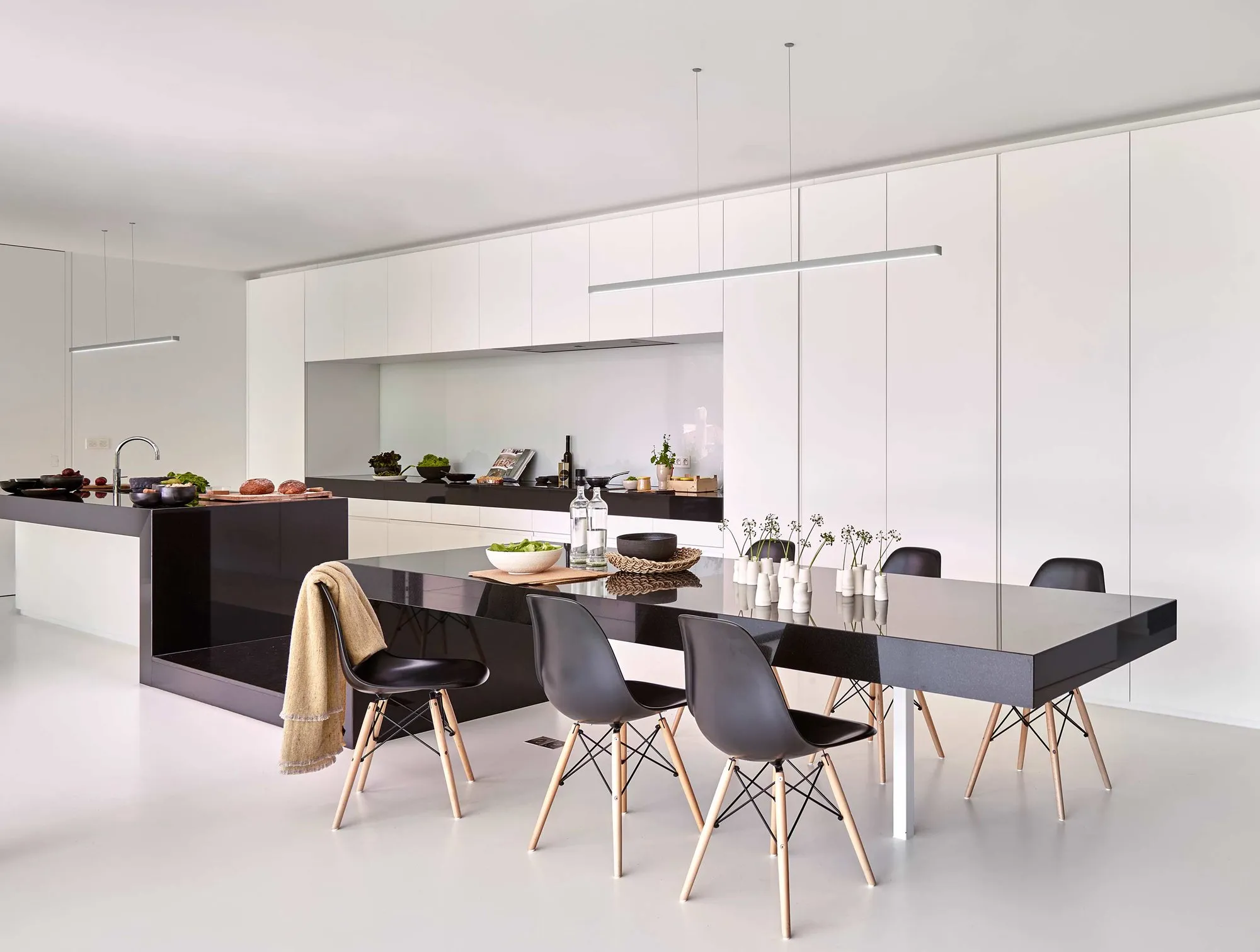 Super Line - Flos w Mesmetric
