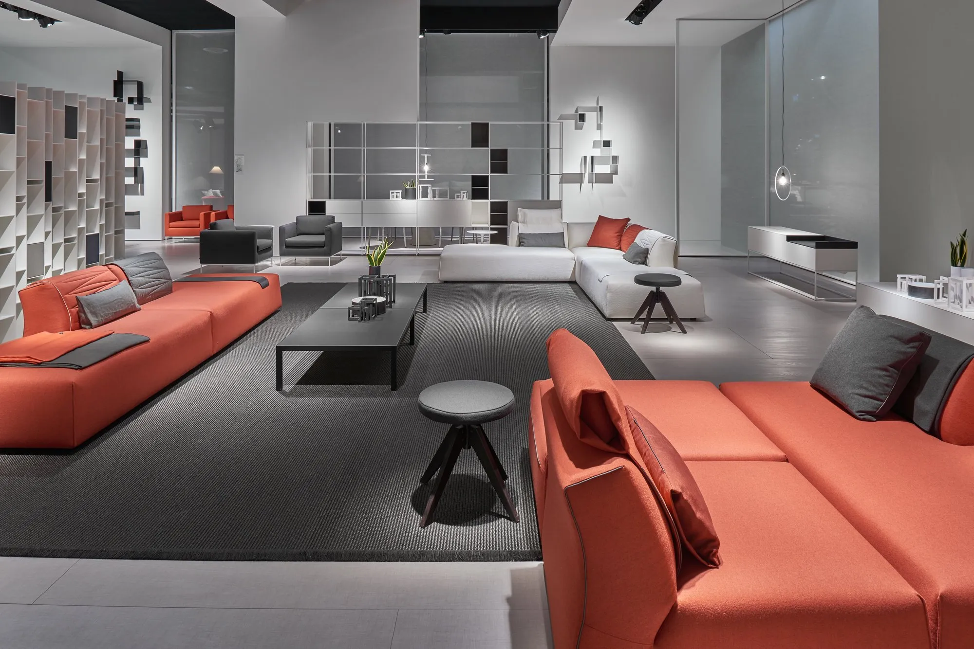Thea - MDF Italia w Mesmetric
