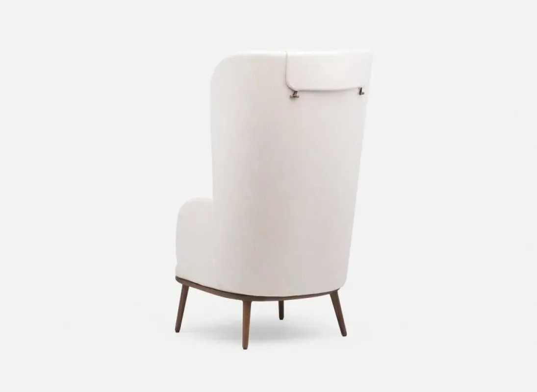 105 Blanche Bergère – De La Espada at Mesmetric