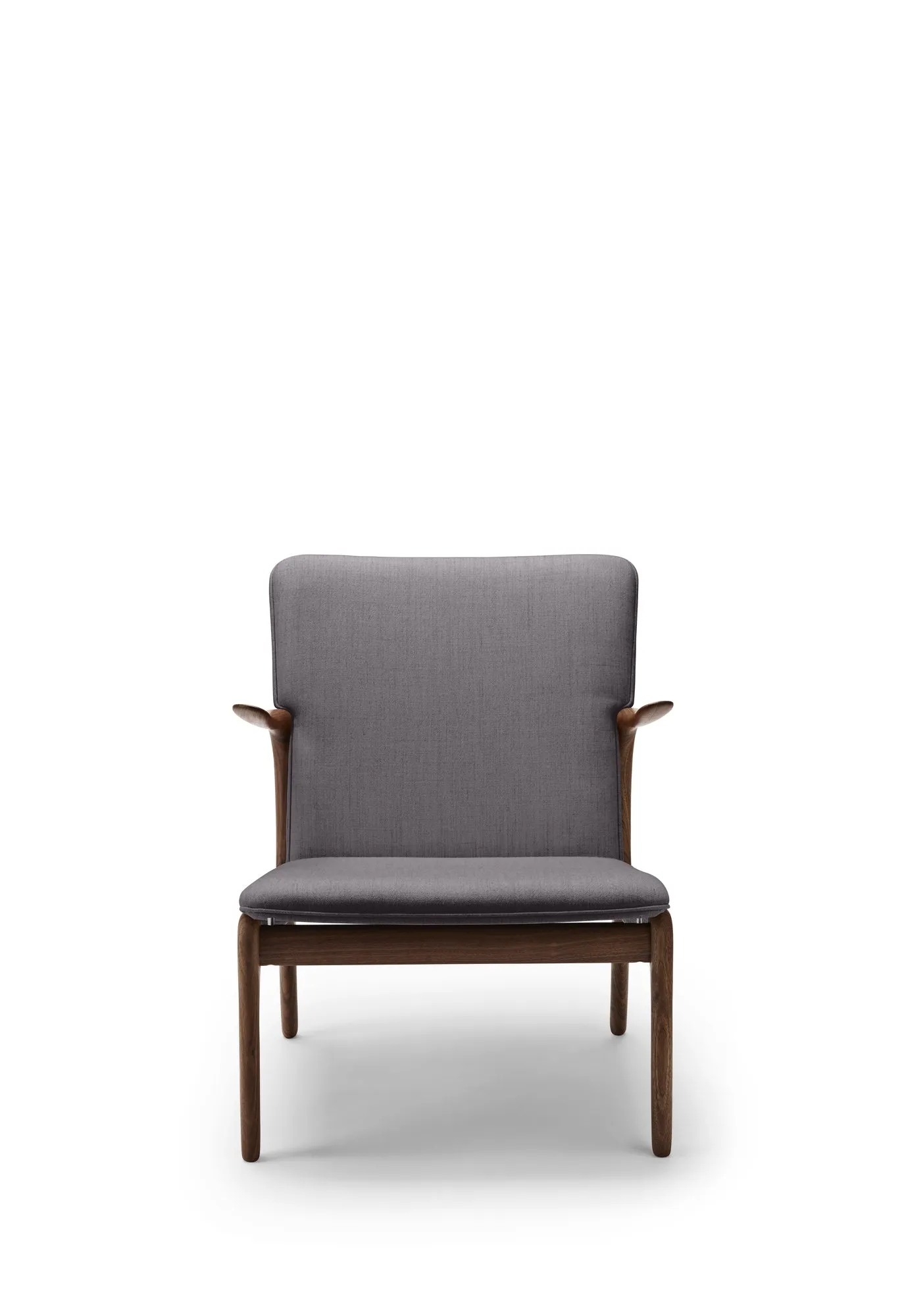 OW124 Beak Chair - Carl Hansen w Mesmetric