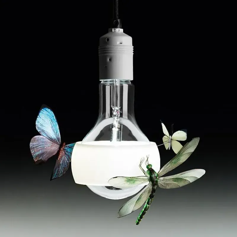 Johnny b. butterfly - Ingo Maurer w Mesmetric