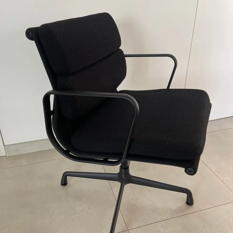 Soft Pad Group EA 208 – Vitra at Mesmetric