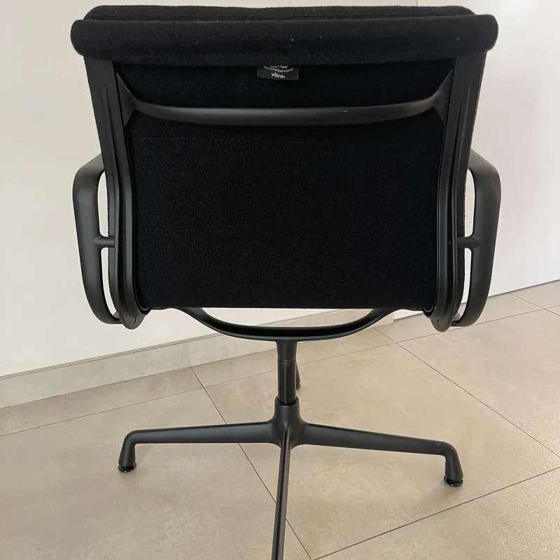 Soft Pad Group EA 208 – Vitra at Mesmetric