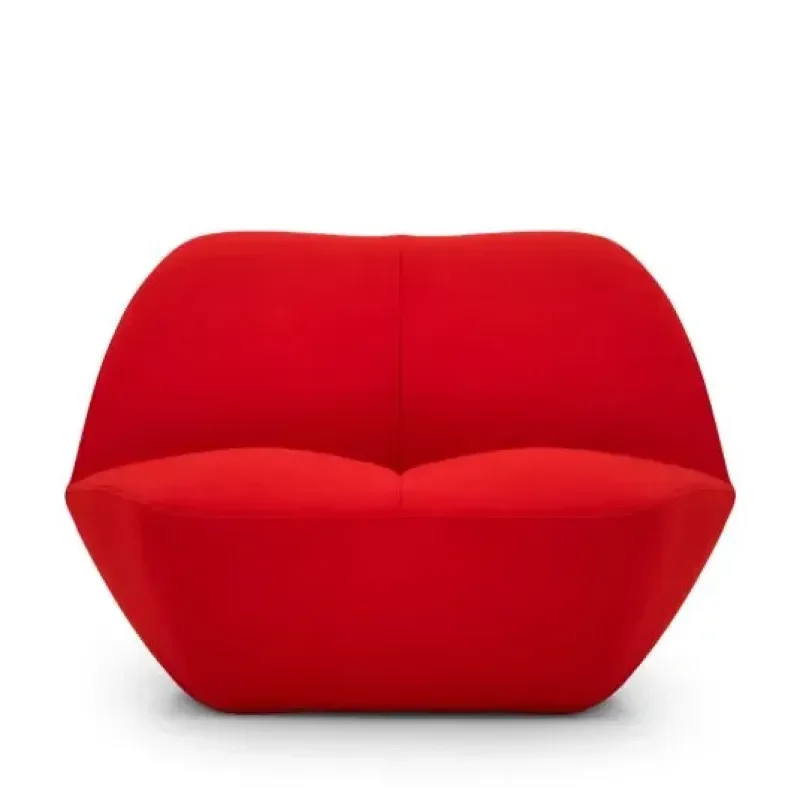 Kisss Lounge Chair - Moooi w Mesmetric