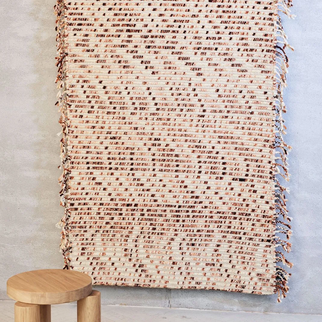 Lines Red – CC-Tapis at Mesmetric