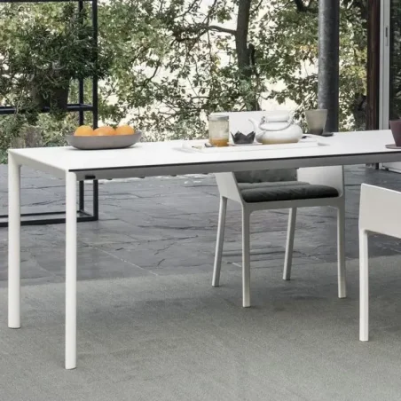 Maki Extensible Outdoor - Kristalia w Mesmetric
