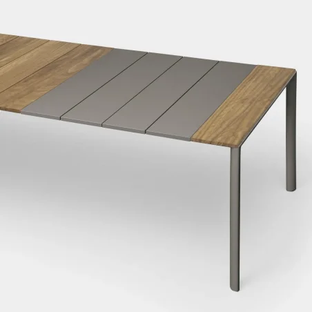 Maki Slatted Extensible Outdoor - Kristalia w Mesmetric