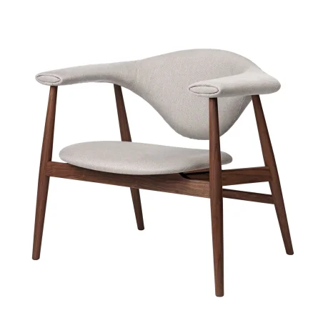 Masculo dining 4 legs wood - Gubi.dk w Mesmetric