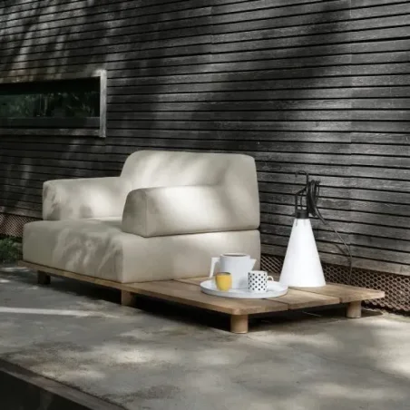 Palco Outdoor - Kristalia w Mesmetric