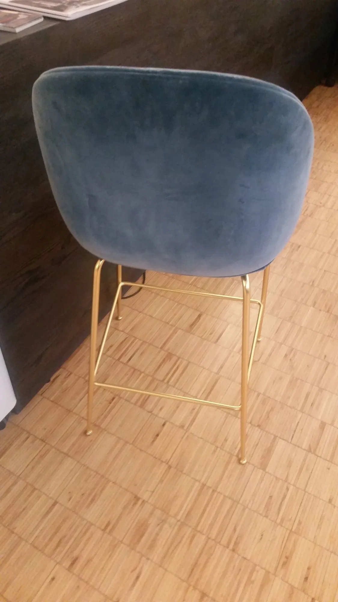 Beetle Conic Base – Gubi.dk at Mesmetric