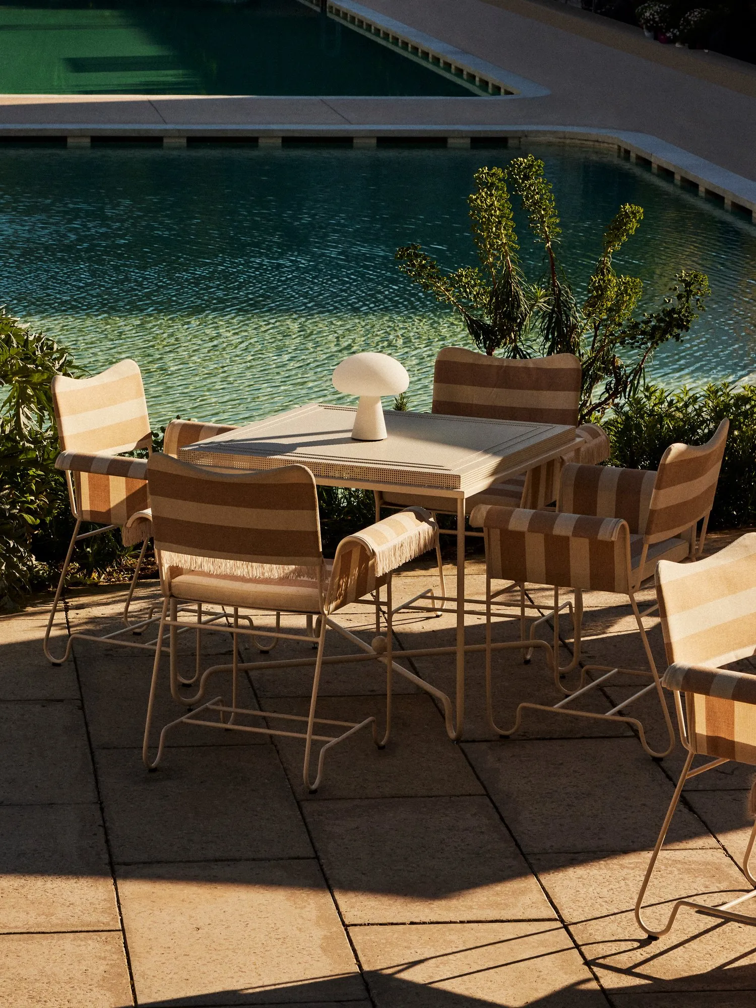 Tropique dining – Gubi.dk at Mesmetric