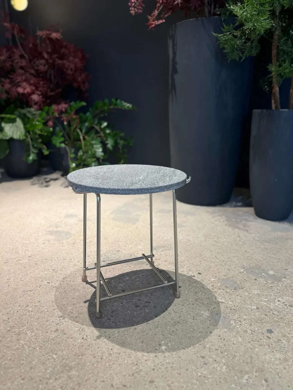 Any Day Small Table Round – Flexform at Mesmetric