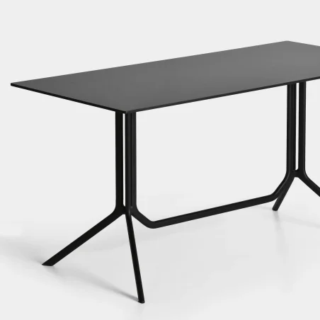 Poule Outdoor – Kristalia at Mesmetric
